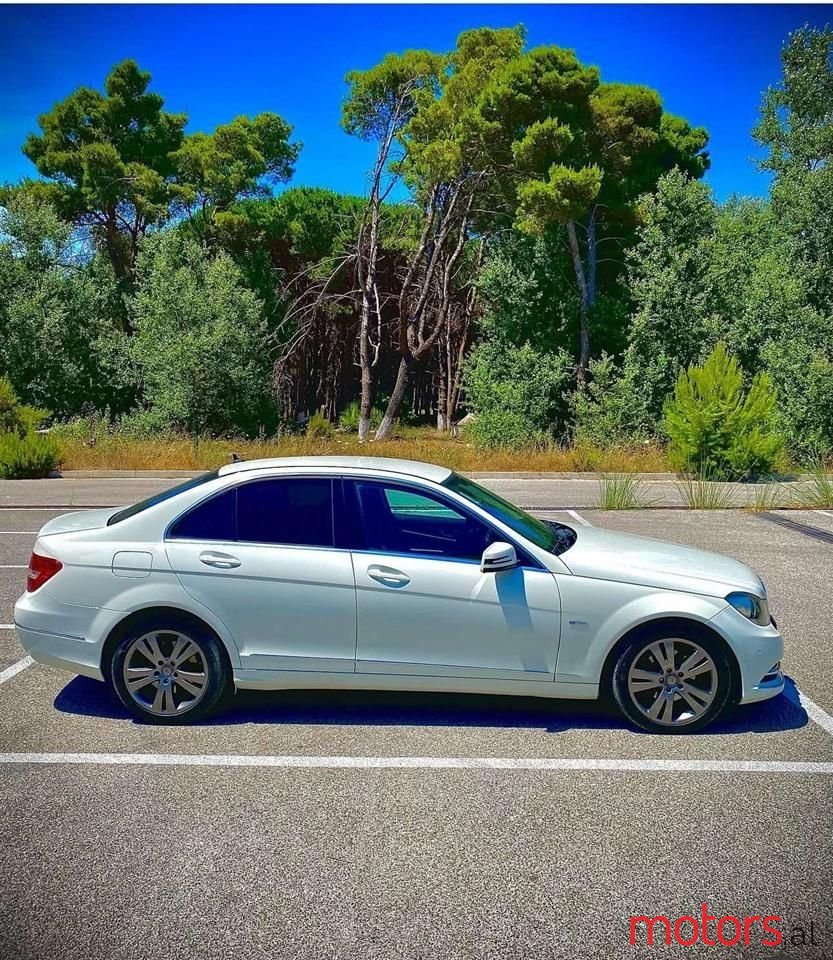 2013' Mercedes-Benz C 250 photo #3