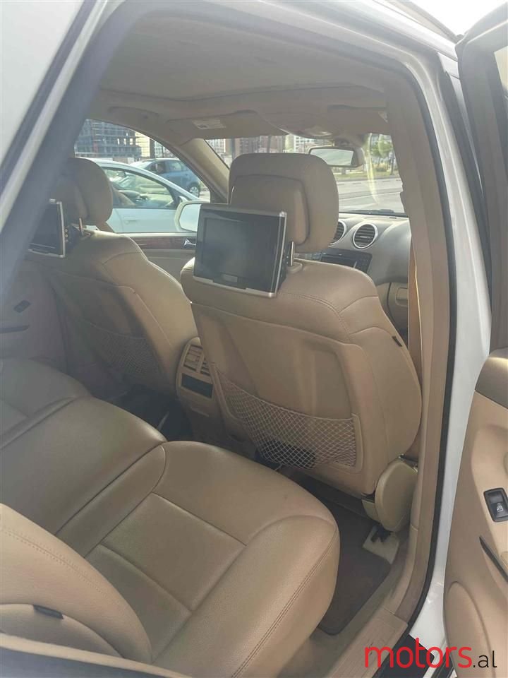 2010' Mercedes-Benz ML 320 photo #6