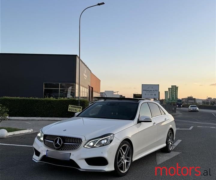 2014' Mercedes-Benz E 250 photo #1