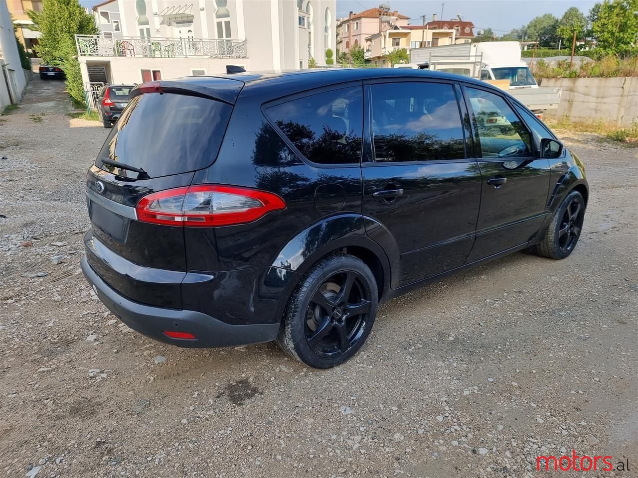 2011' Ford S-Max photo #2