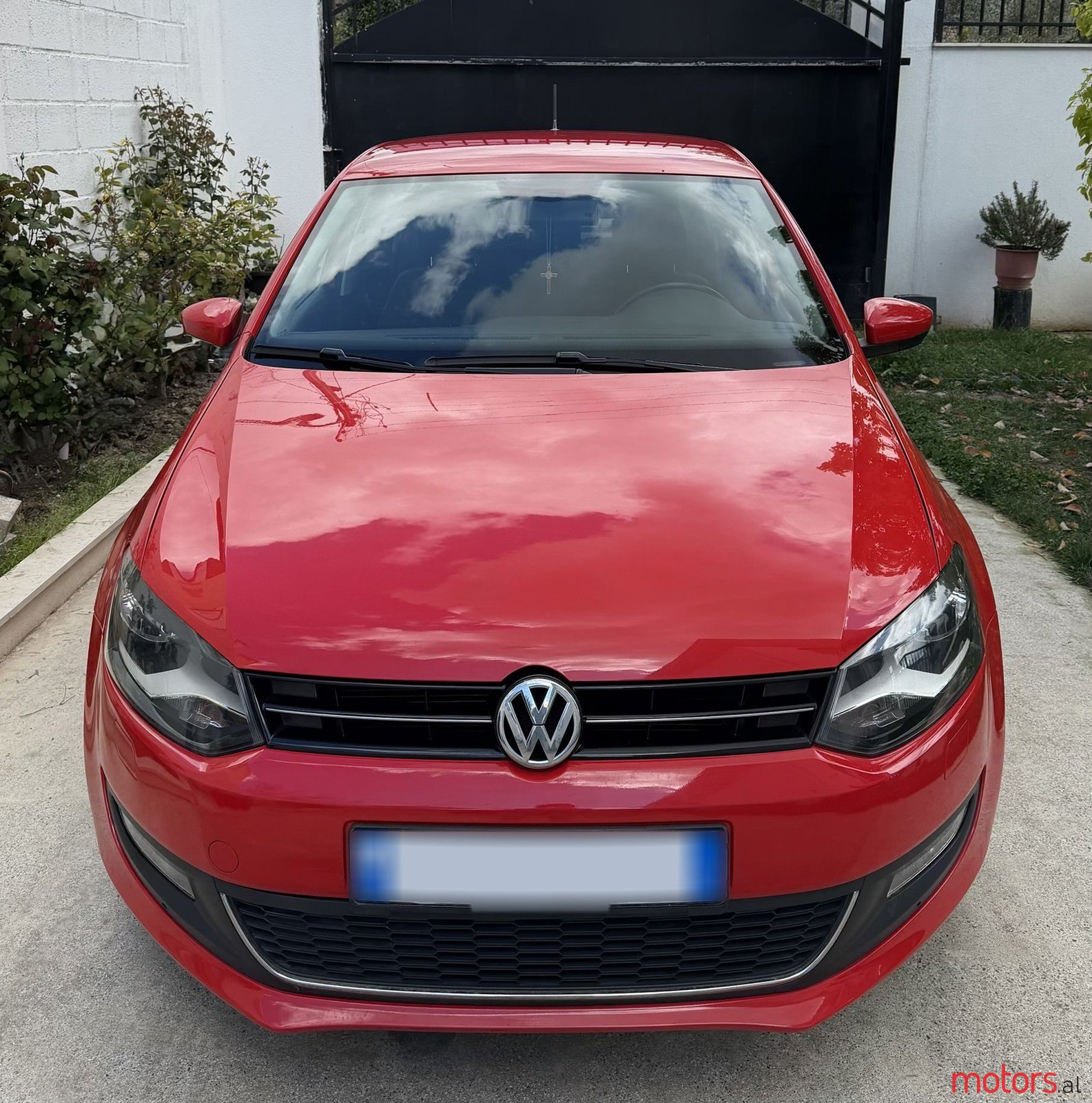 2012' Volkswagen Polo photo #1