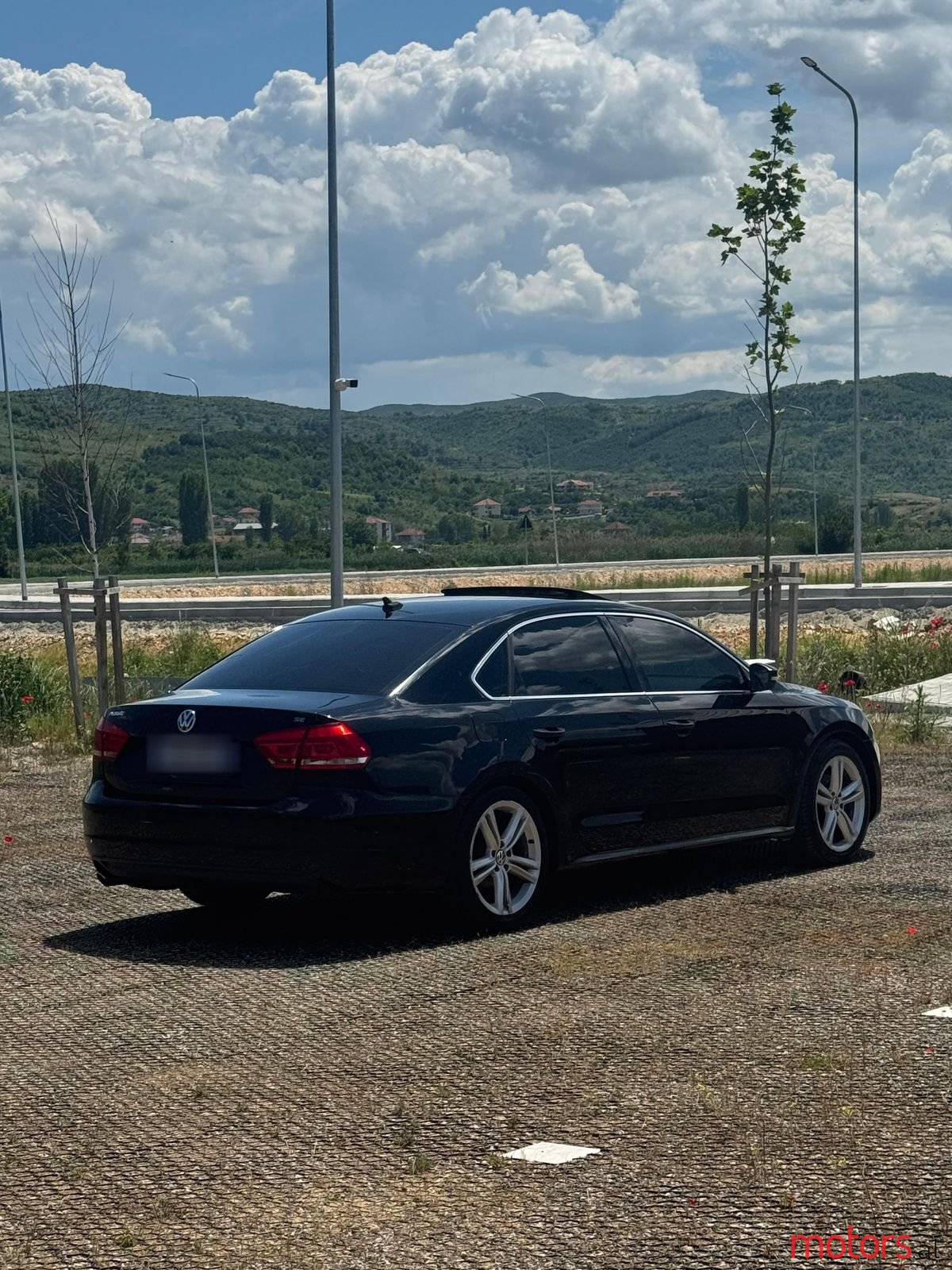 2014' Volkswagen Passat photo #3