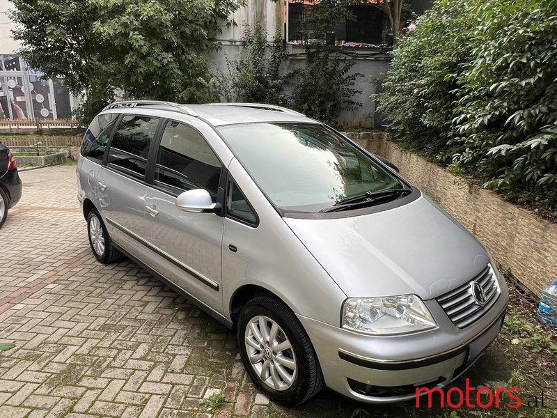 2005' Volkswagen Sharan photo #1