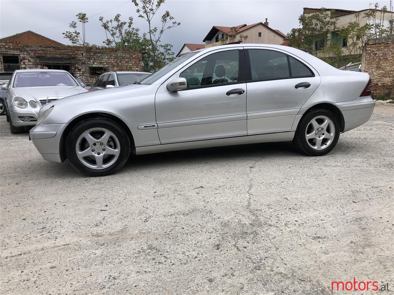 2001' Mercedes-Benz C 220 photo #4