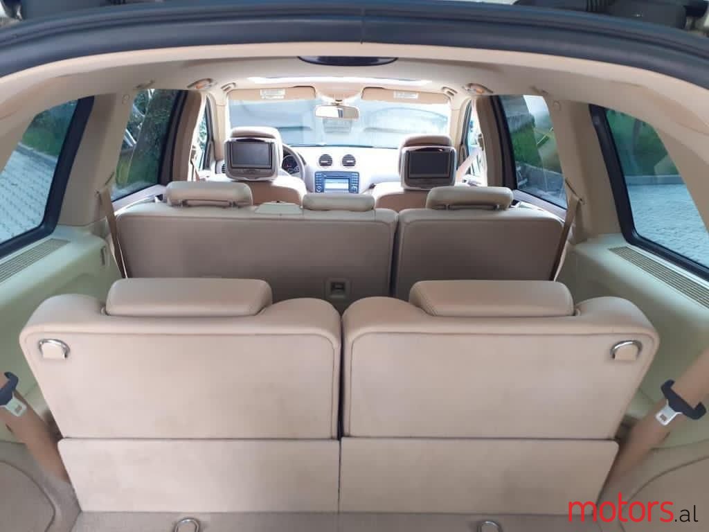 2009' Mercedes-Benz GL 350 photo #3