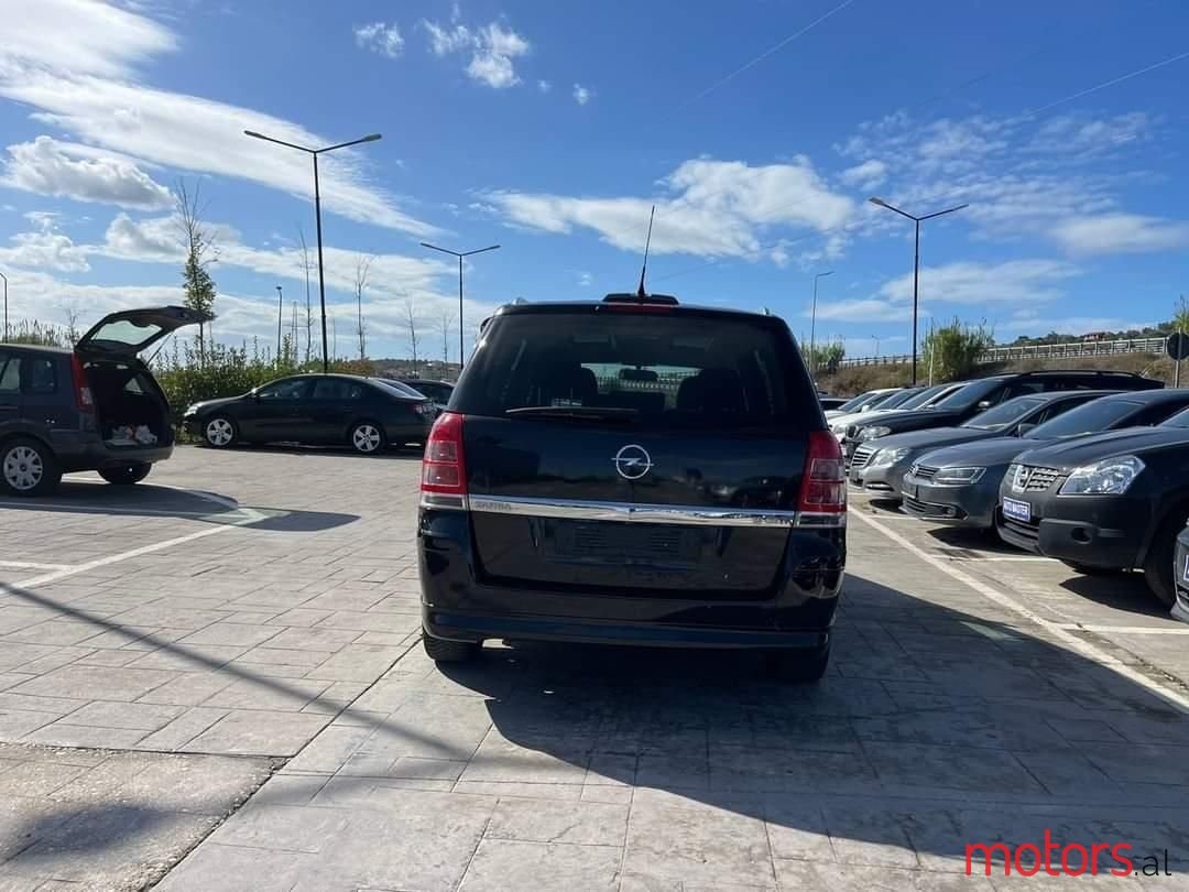 2008' Opel Zafira photo #3