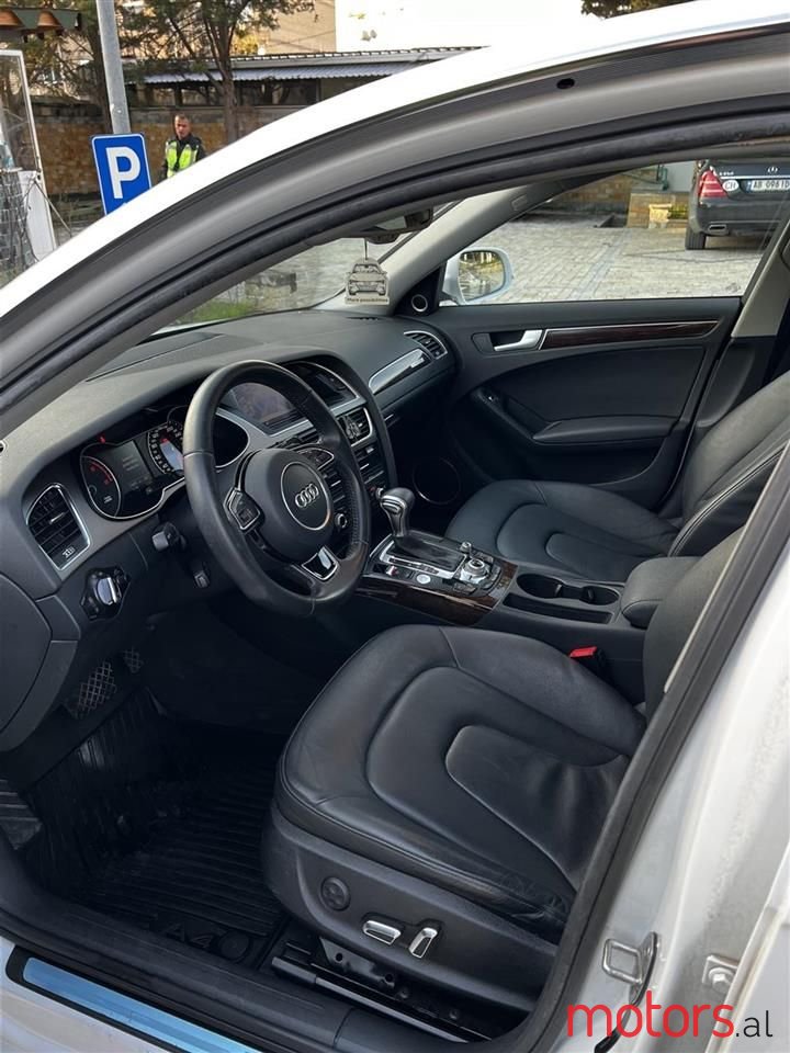 2013' Audi A4 photo #4