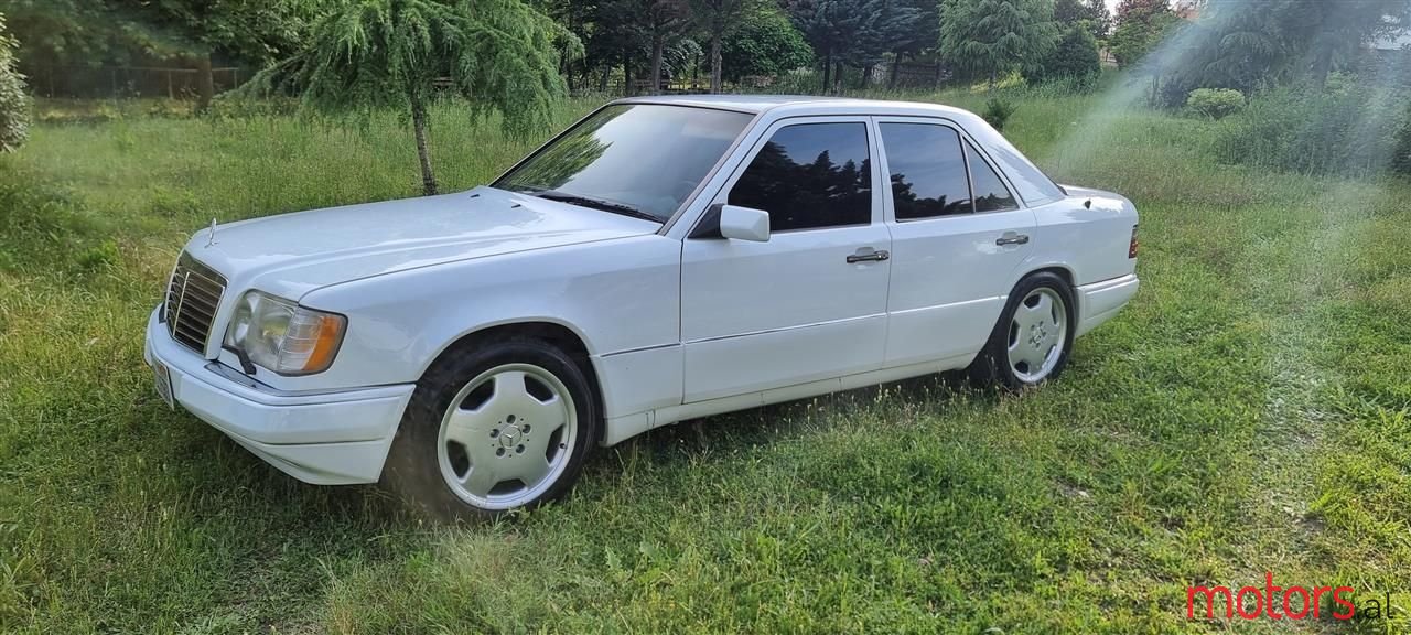 1993' Mercedes-Benz E 500 photo #4