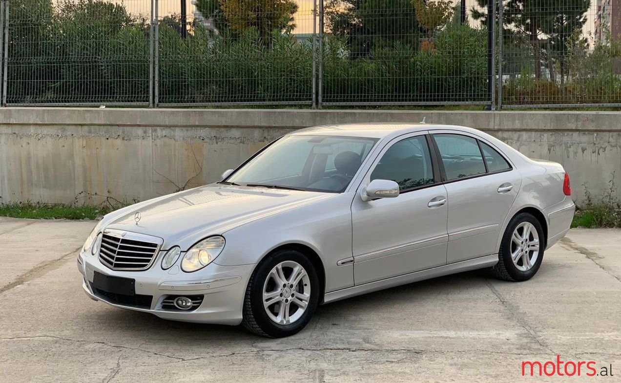 2007' Mercedes-Benz E 200 photo #1