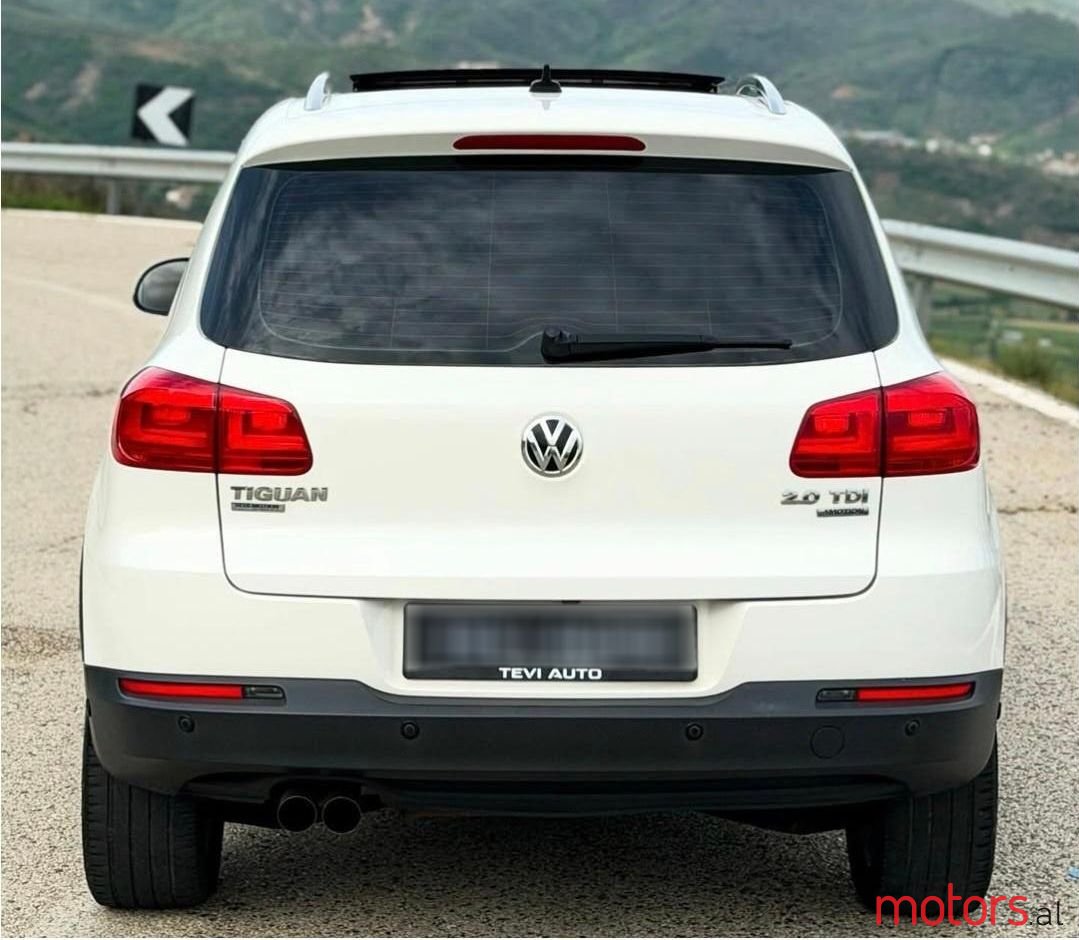2014' Volkswagen Tiguan photo #3