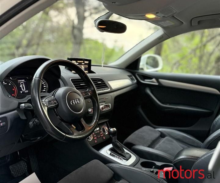 2012' Audi Q3 photo #3