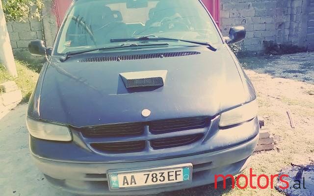 1997' Chrysler Voyager photo #1