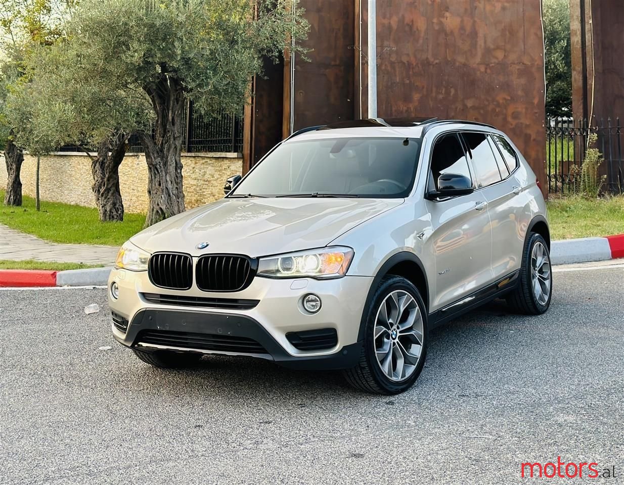 2016' BMW X3 photo #2