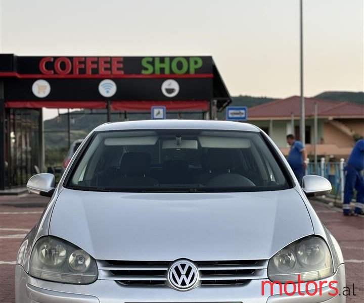 2005' Volkswagen Golf photo #6