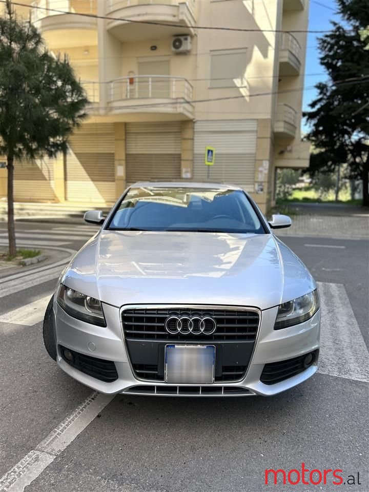 2010' Audi A4 photo #2