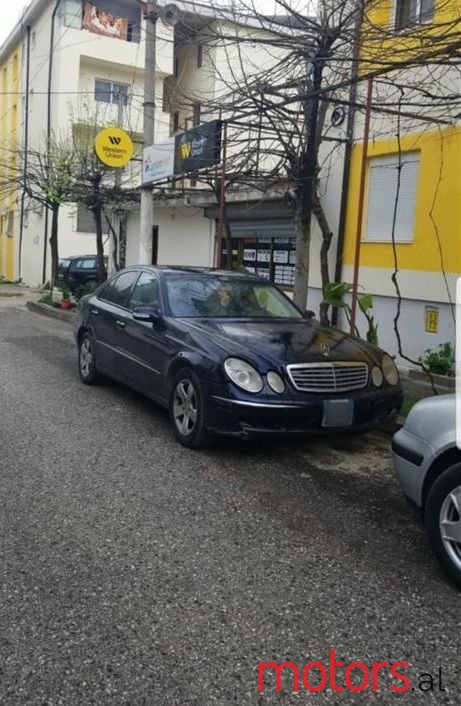 2005' Mercedes-Benz 220 photo #5