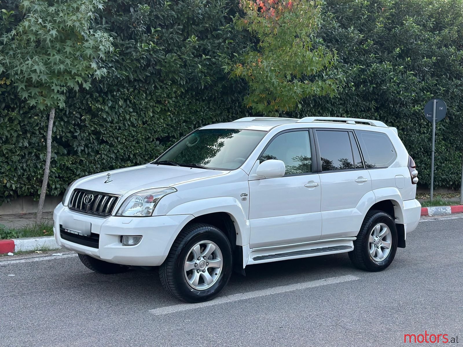 2008' Toyota Land Crusier photo #3