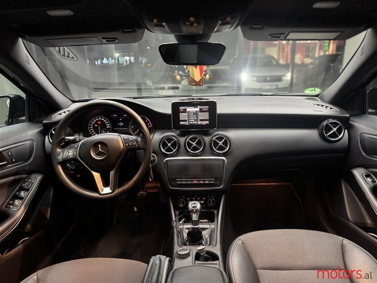 2013' Mercedes-Benz A 200 photo #5