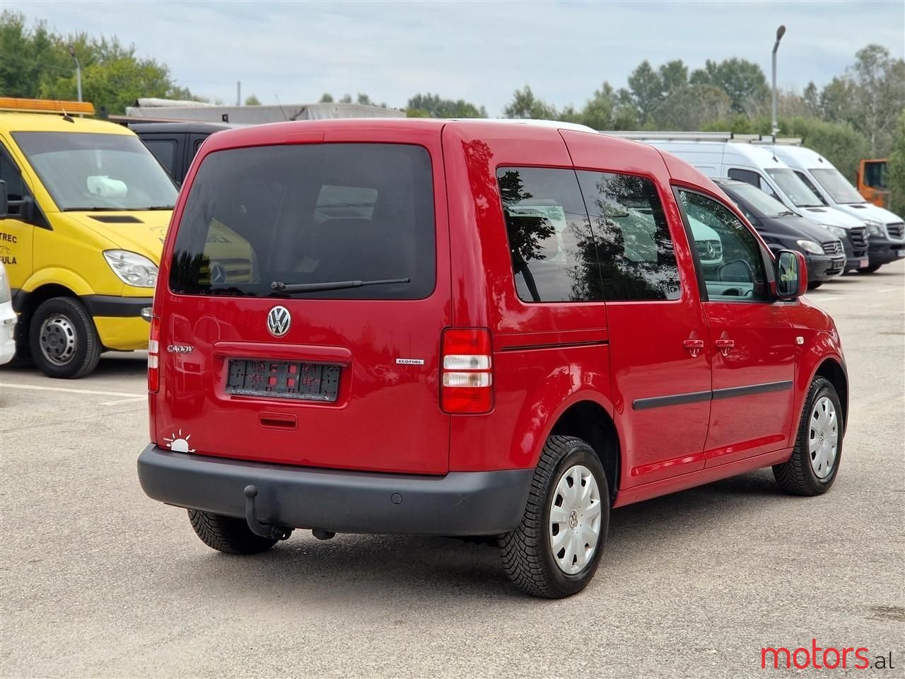 2012' Volkswagen Caddy photo #2