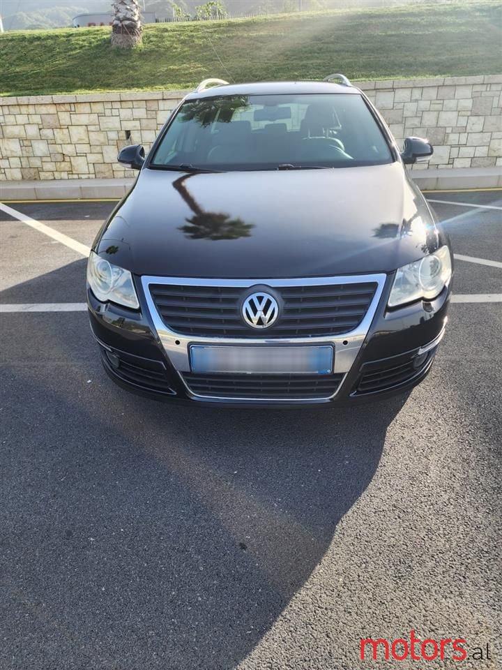2008' Volkswagen Passat photo #1