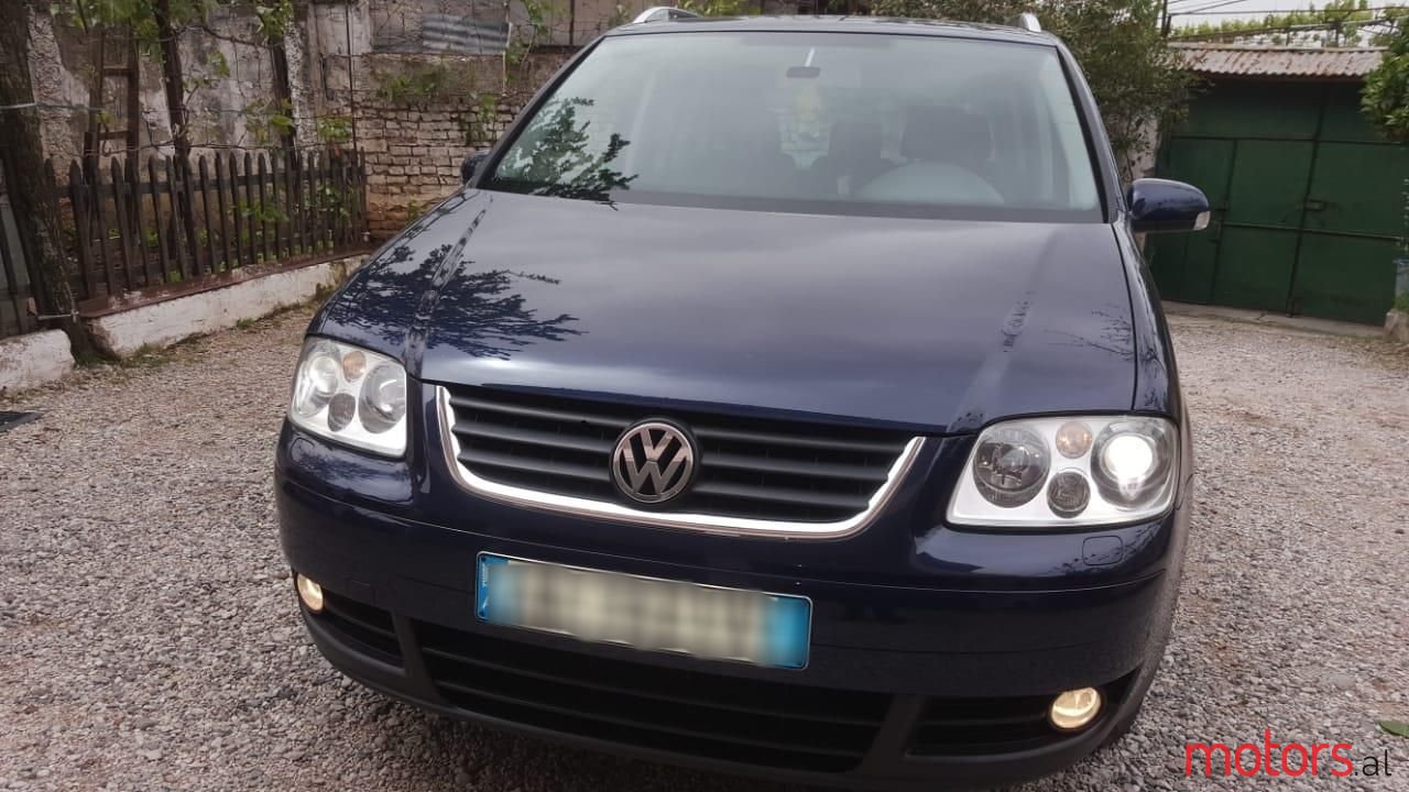 2006' Volkswagen Touran photo #5