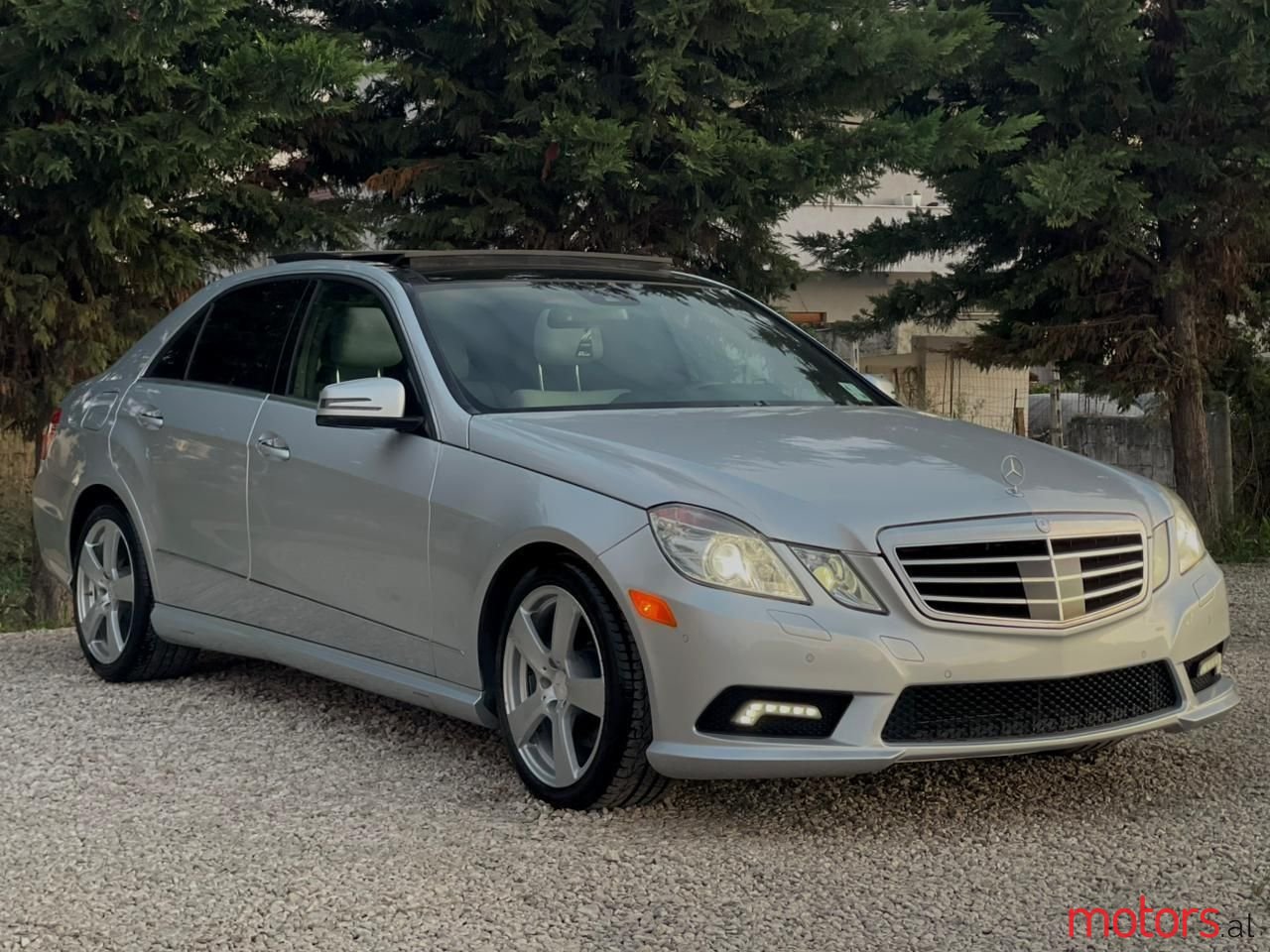 2010' Mercedes-Benz E 350 photo #4