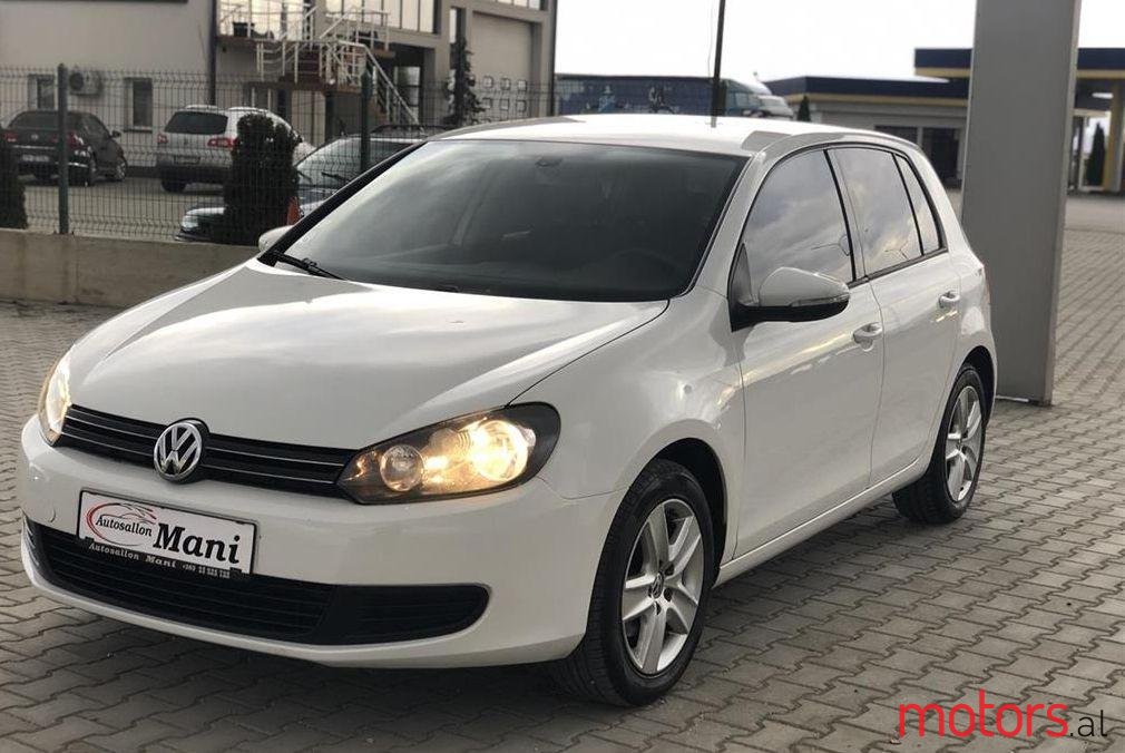 2010' Volkswagen Golf photo #1