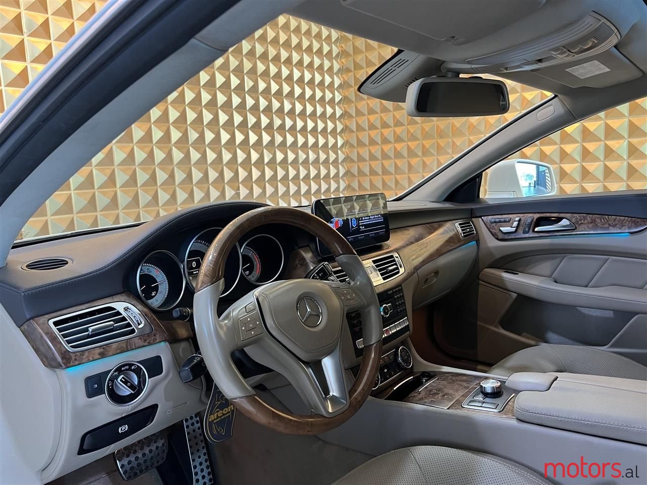 2012' Mercedes-Benz CLS 350 photo #3