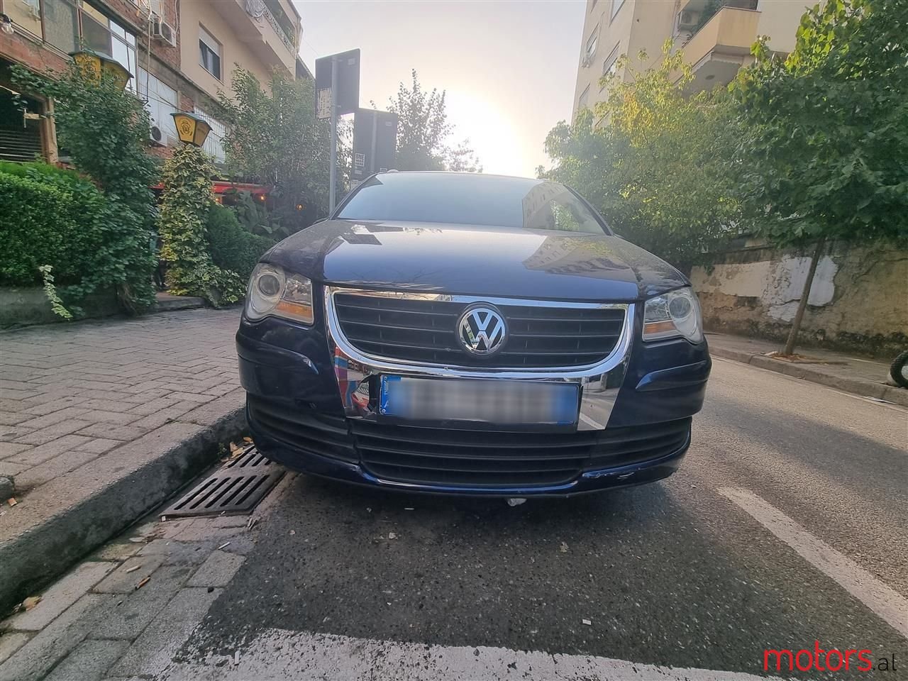 2007' Volkswagen Touran photo #4