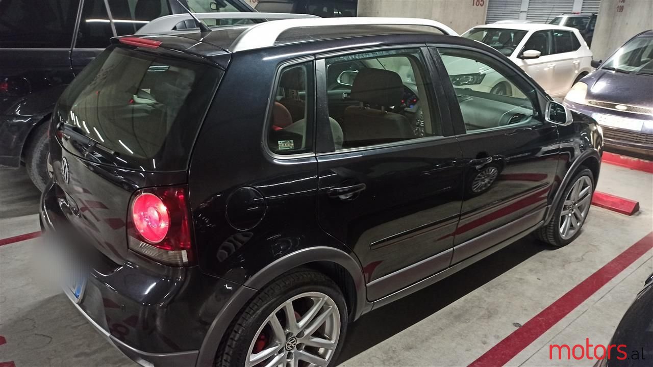 2008' Volkswagen Polo photo #3