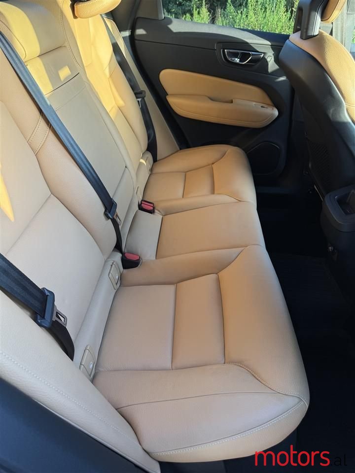 2019' Volvo Xc 60 photo #6