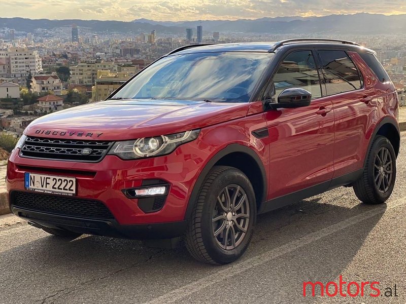 2015' Land Rover Discovery Sport photo #3