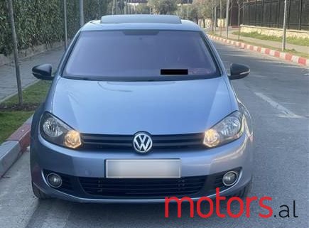 2010' Volkswagen Golf photo #1