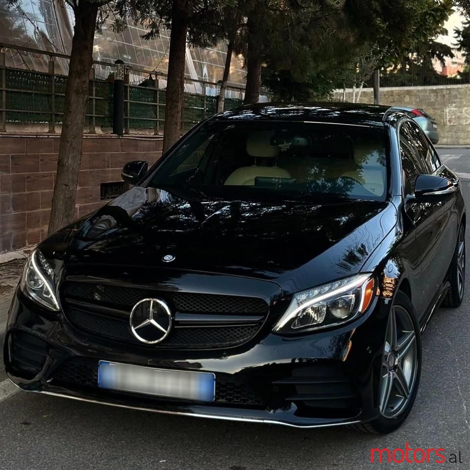 2016' Mercedes-Benz C 400 photo #1