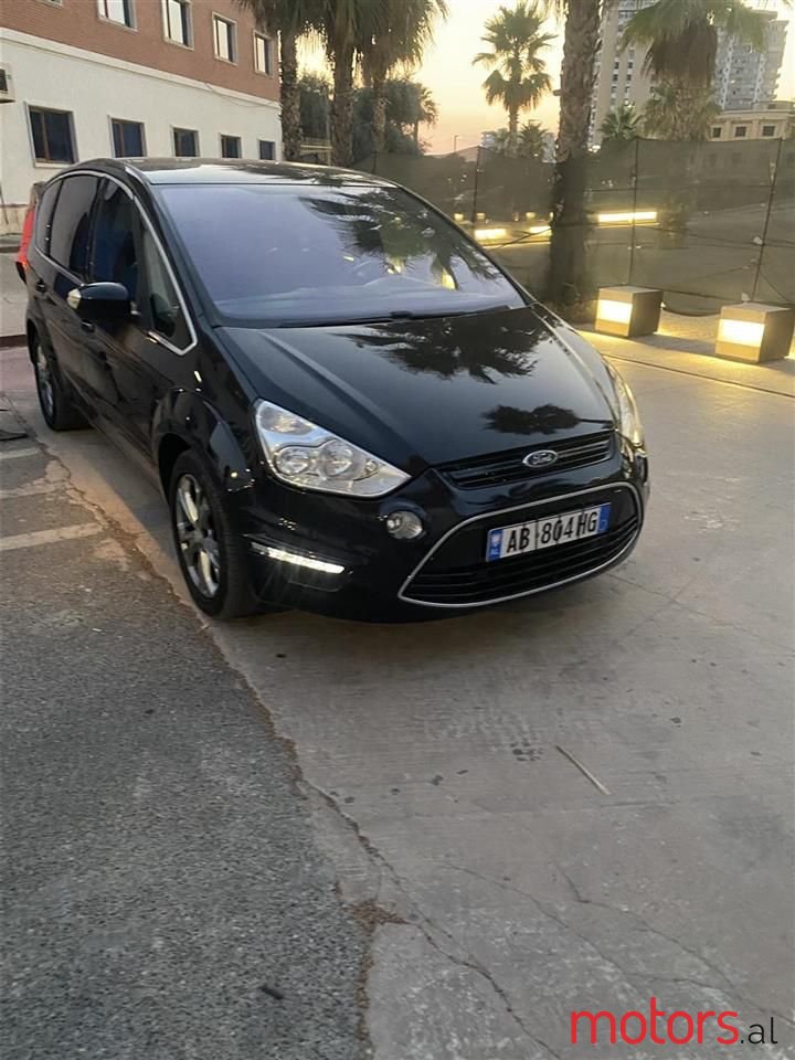 2011' Ford S-Max photo #1