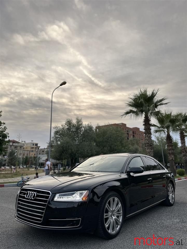 2015' Audi A8 photo #2