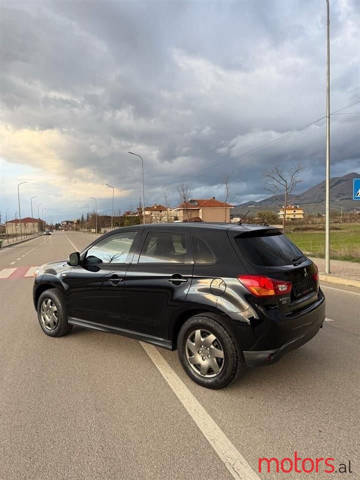 2014' Mitsubishi ASX photo #3