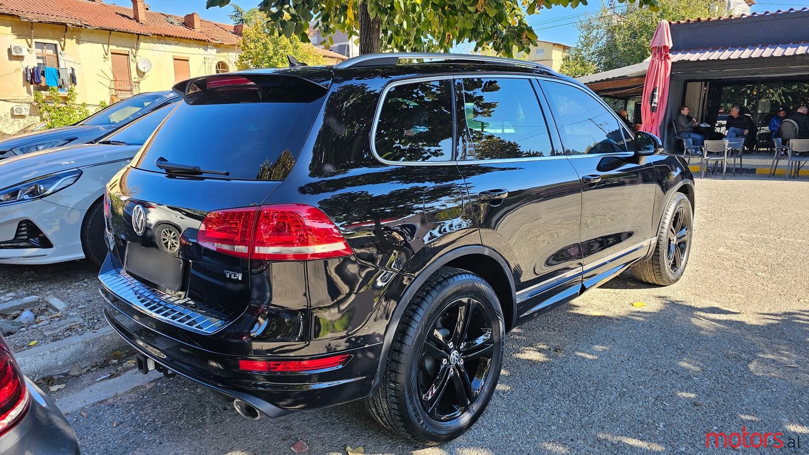 2014' Volkswagen Touareg photo #6