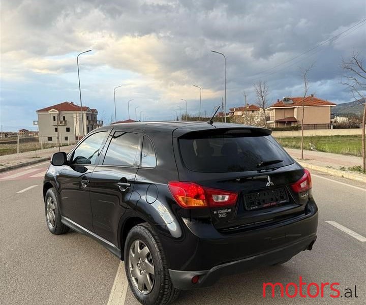 2014' Mitsubishi ASX photo #4