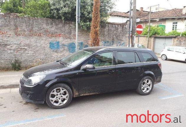 2004' Opel Astra photo #1