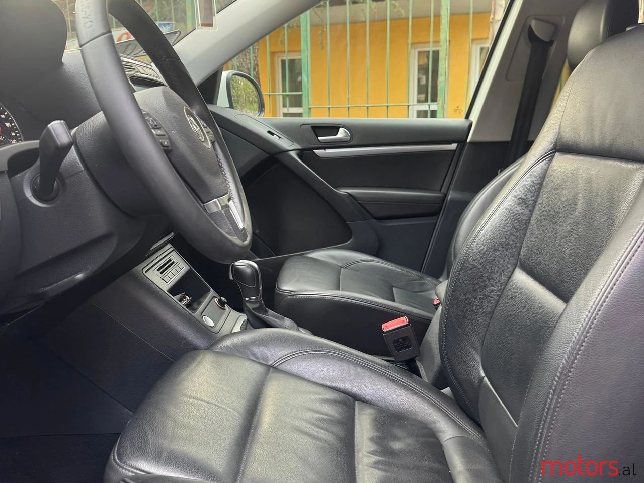 2014' Volkswagen Tiguan photo #4