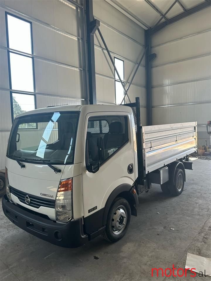 2008' Nissan Cabstar photo #2