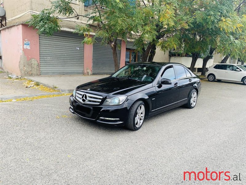 2012' Mercedes-Benz C 250 photo #6