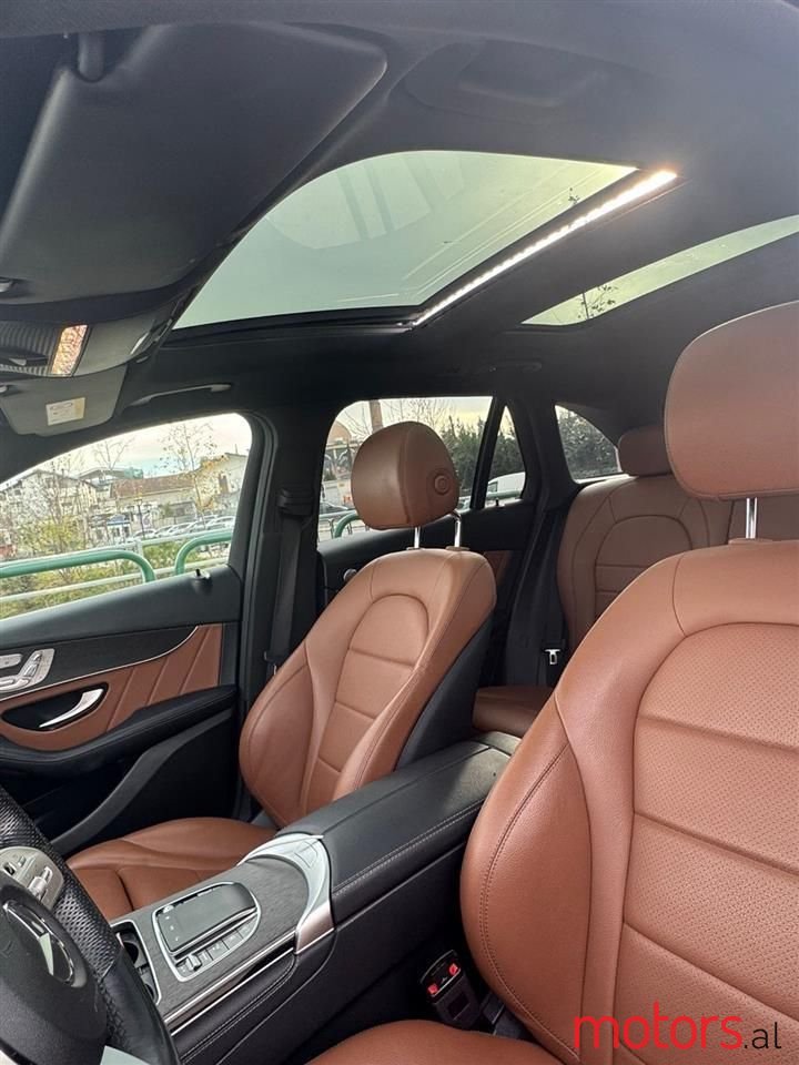 2020' Mercedes-Benz CLC 220 photo #2