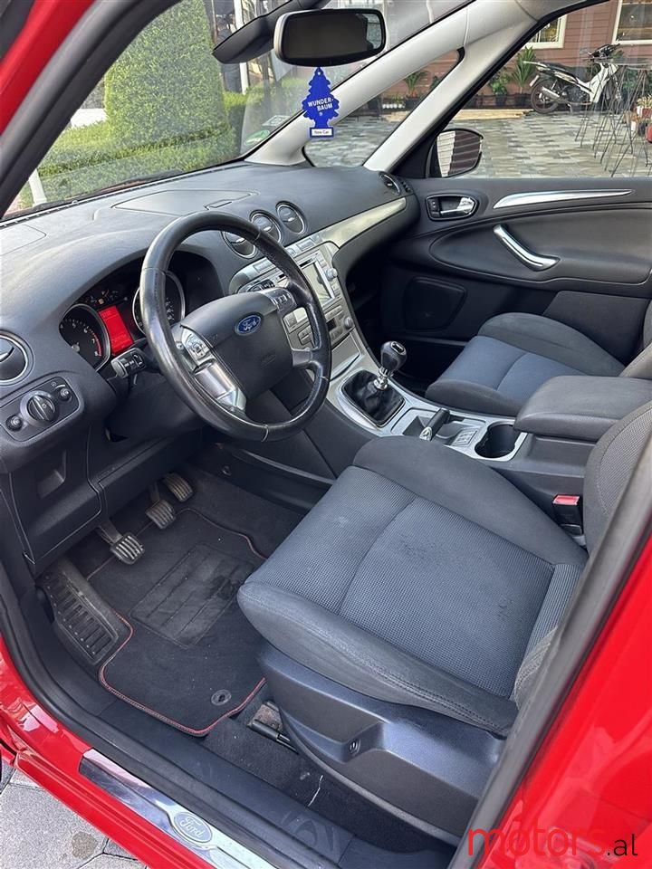 2007' Ford S-Max photo #2