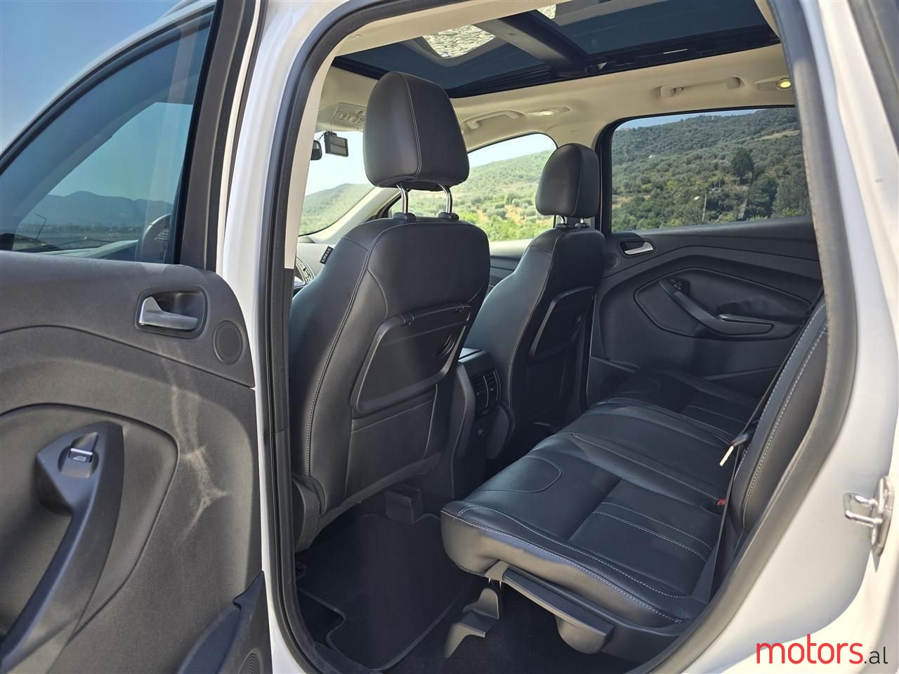 2016' Ford Kuga photo #6