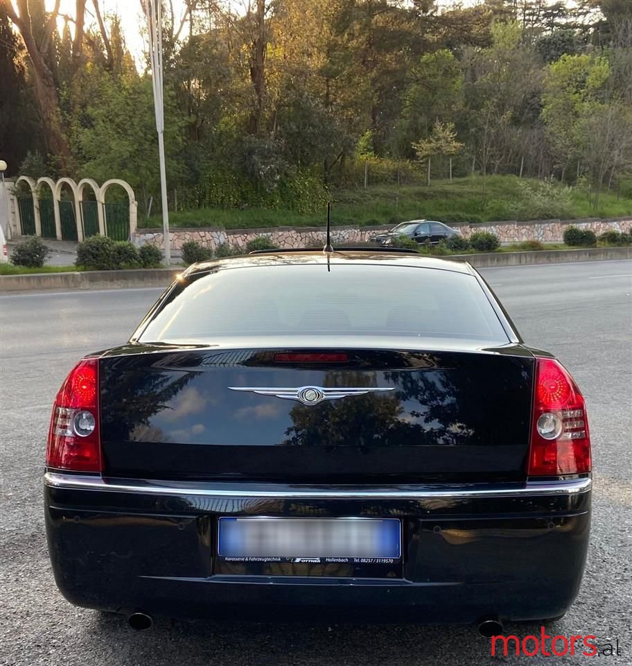 2009' Chrysler 300C photo #5