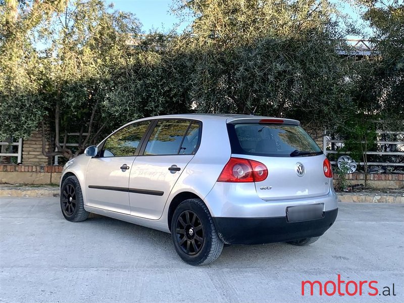 2007' Volkswagen Golf photo #5