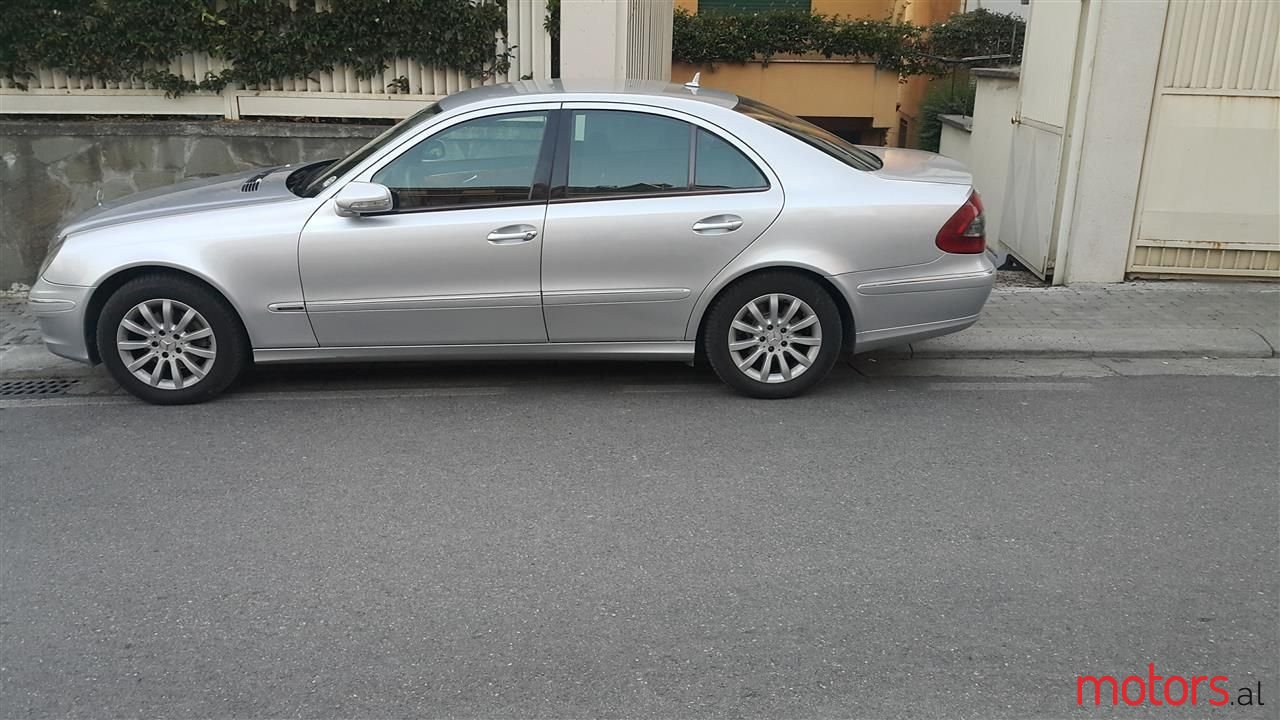 2007' Mercedes-Benz E 280 photo #2