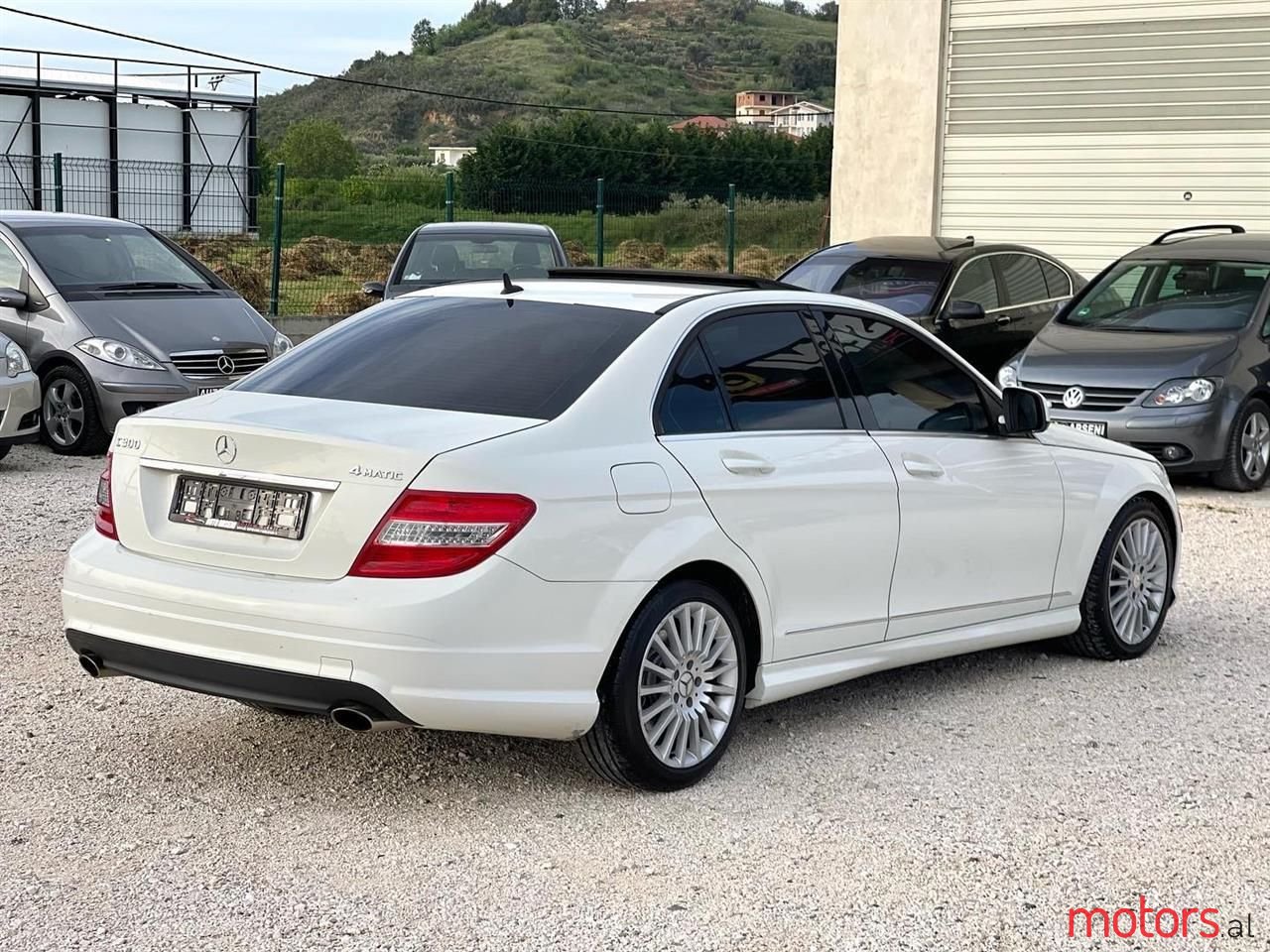 2009' Mercedes-Benz C 300 photo #3